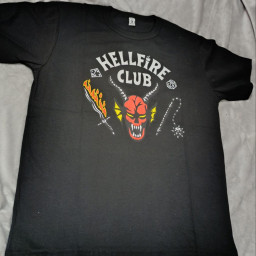 Remera - Stranger things Hell Fire Club